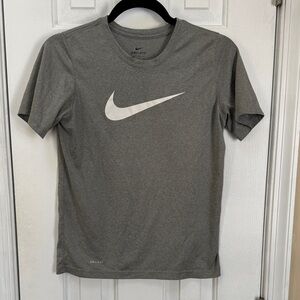 Nike Men's Short Sleeve Gray Tee